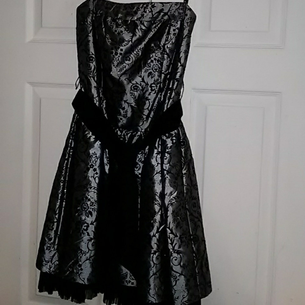 Women's Strapless Silver & Black Party Dress
